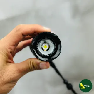 چراغ قوه اسمال سان مدل ZY-T700plus