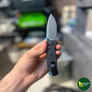 چاقوی بنچ‌مید 535-3 باگو‌اوت با دسته فیبر کربن