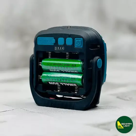 چراغ پروژکتور شارژی اسمال سان مدل ZY-W891-1