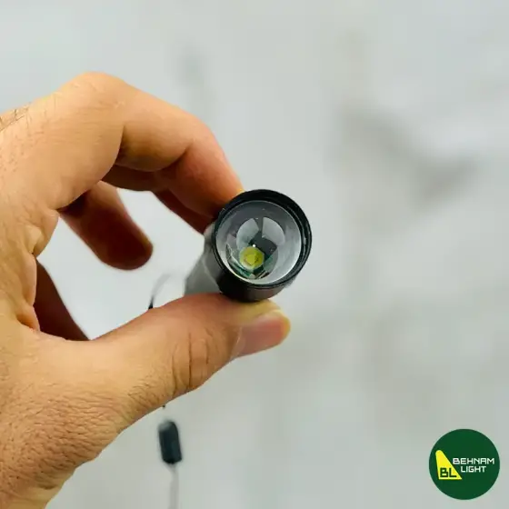 چراغ قوه اسمال سان مدل ZY-R911