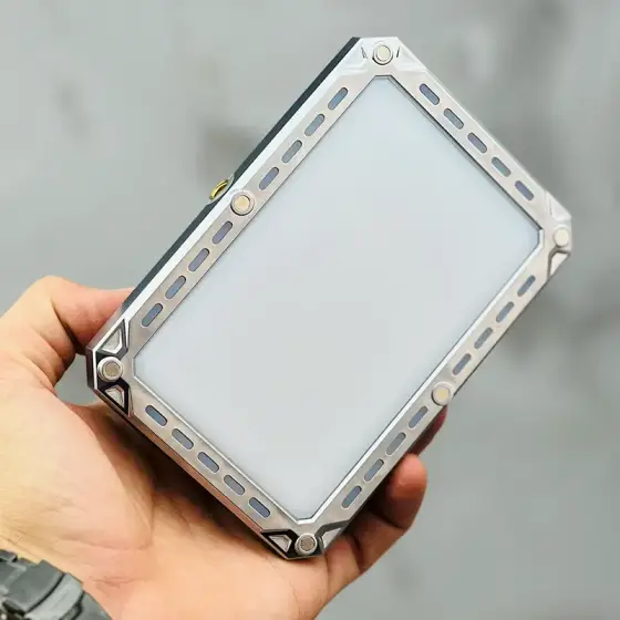 پروژکتور شارژی به همراه پنل RGB مدل W8138-5